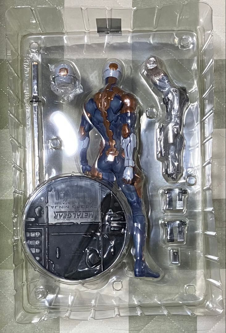 Gecco サイボーグ忍者 1/6スケールスタチュー