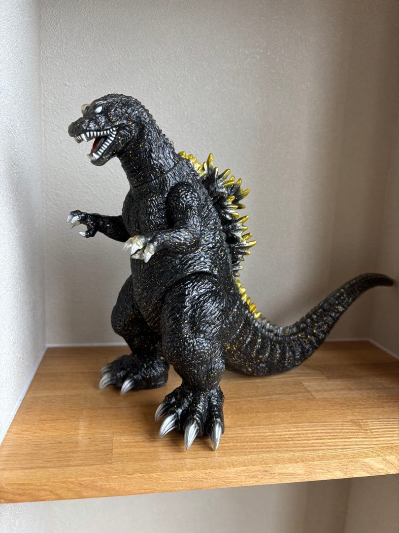 BANDAI『ゴジラ2002 ソフビ(ハイパーホビー誌上限定版)』店頭販売なし
