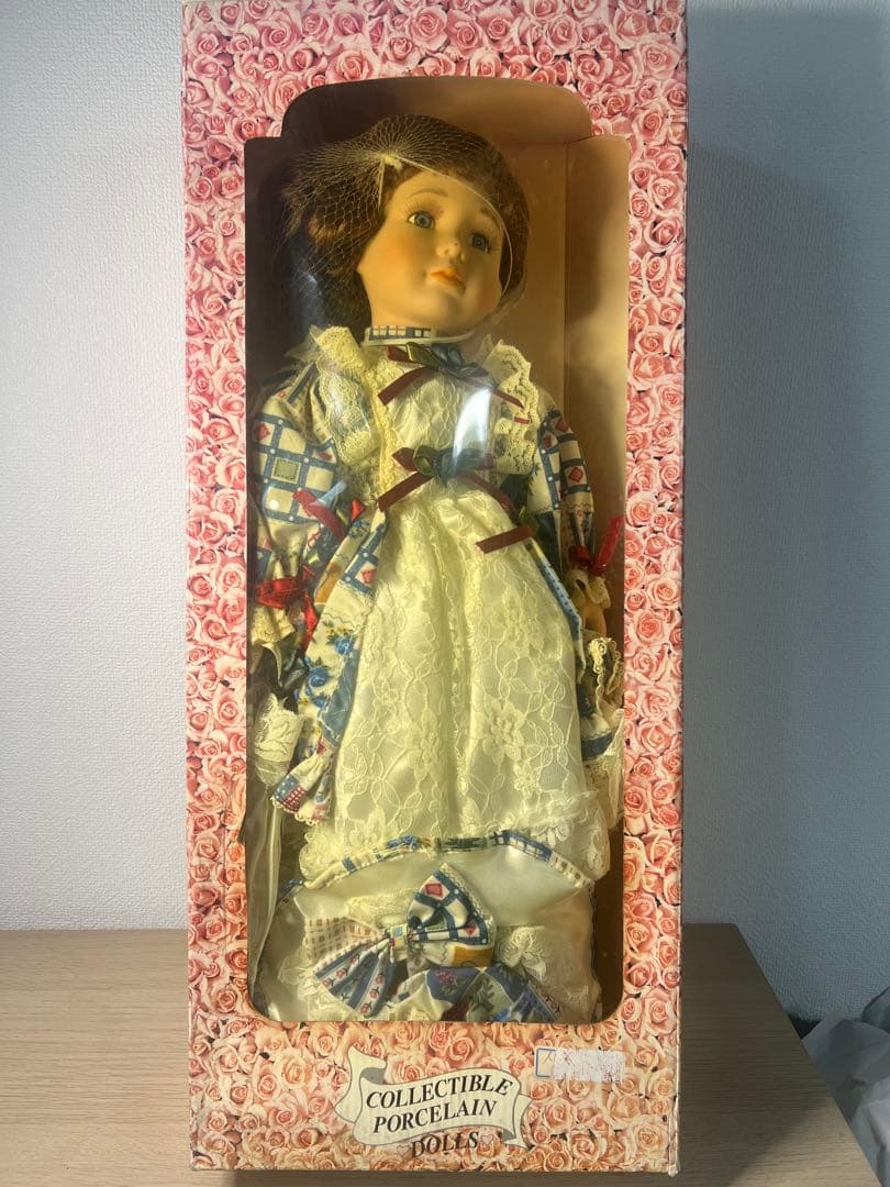 【新品・未使用】コレクターズ ポーセリンドール 西洋人形