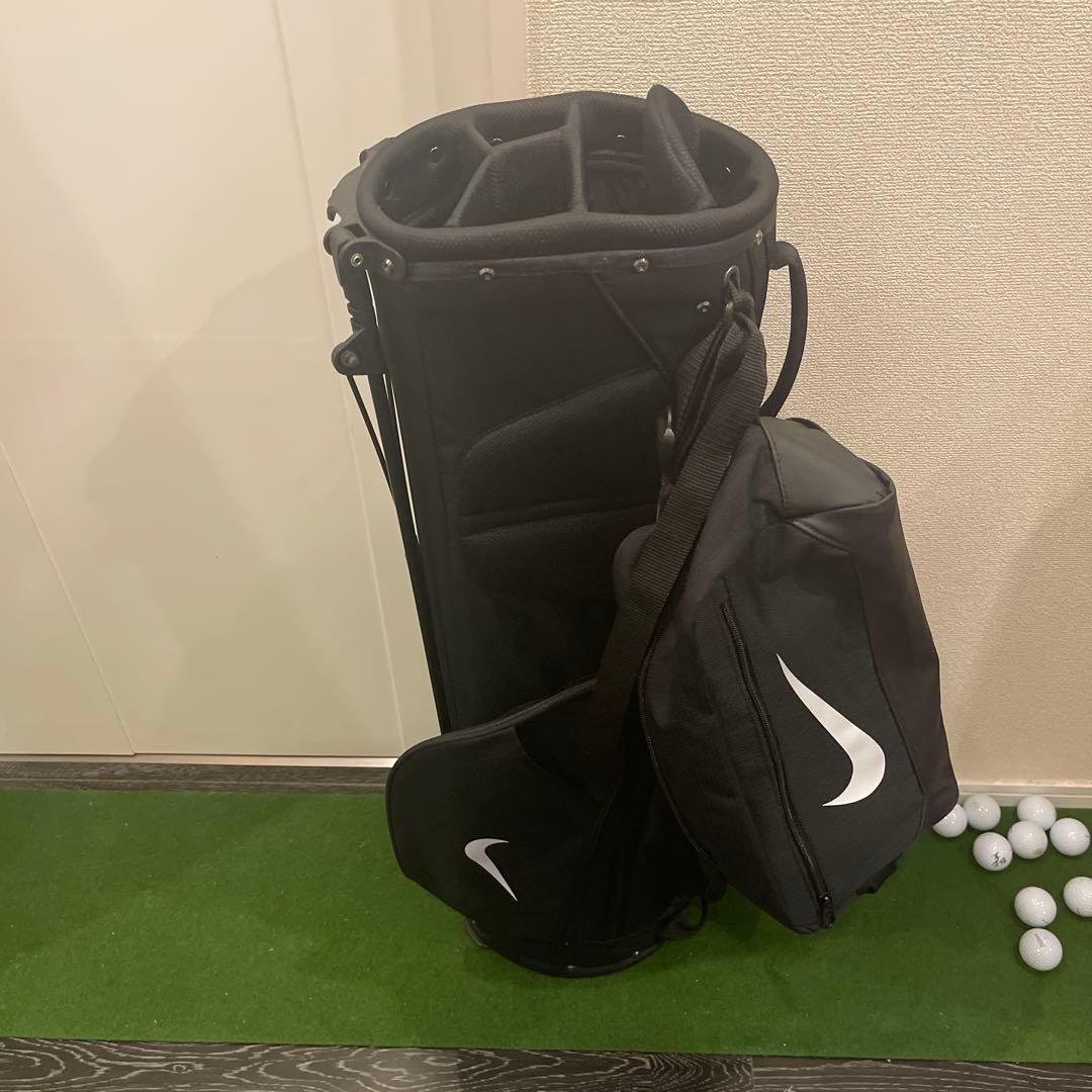 Nike ブラック スタンド式キャディバッグ