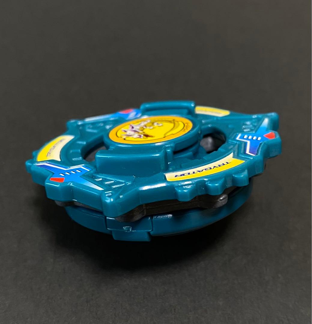 【 超美品 】 トライゲータ　爆転シュートベイブレード