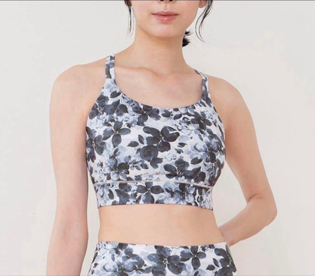 新品SUKALA フルオブフラワー ヨガトップス　S