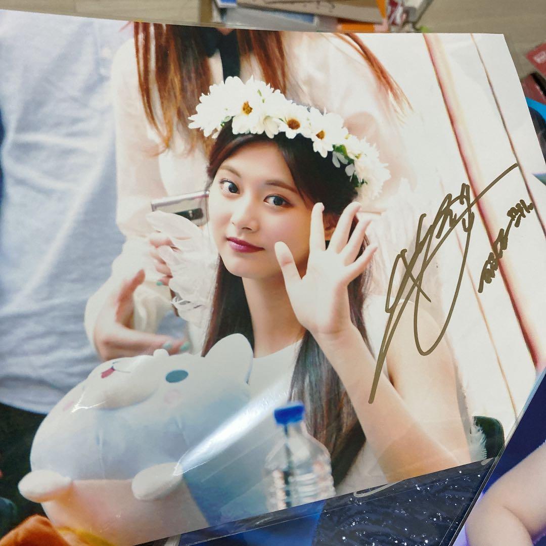 TWICE ツウィ　サイン　直筆　A4 写真　セット