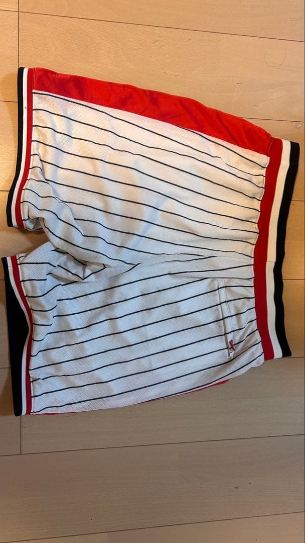 Supreme バスケットボール ショートパンツ ストライプ ロゴ入　　M