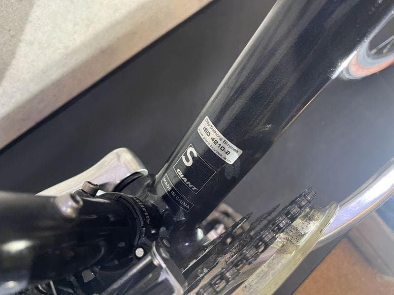 GIANT ESCAPE R3 クロスバイク sizeS　グレーカラー