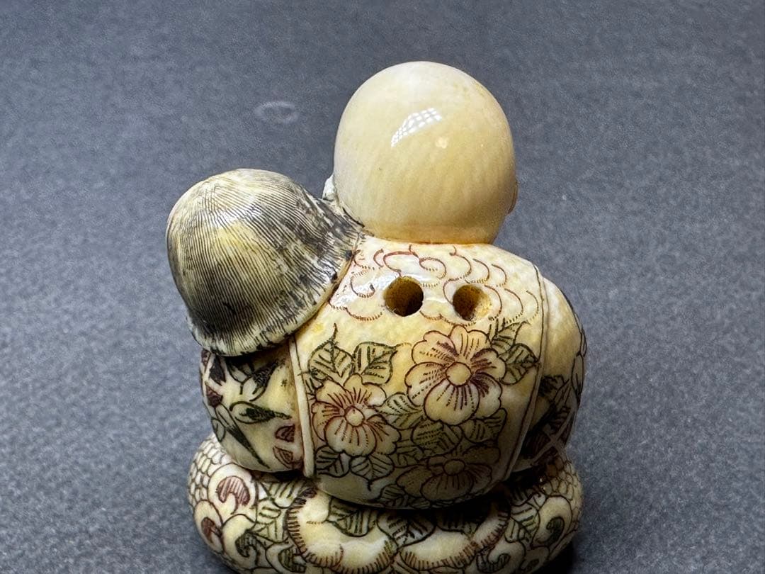 極上　根付　置物　彫刻 細密細工　骨董　アンティーク