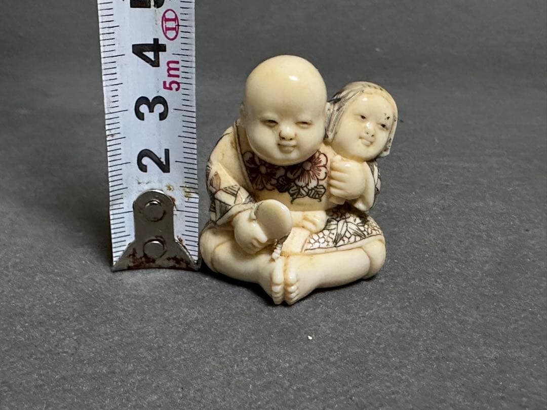 極上　根付　置物　彫刻 細密細工　骨董　アンティーク