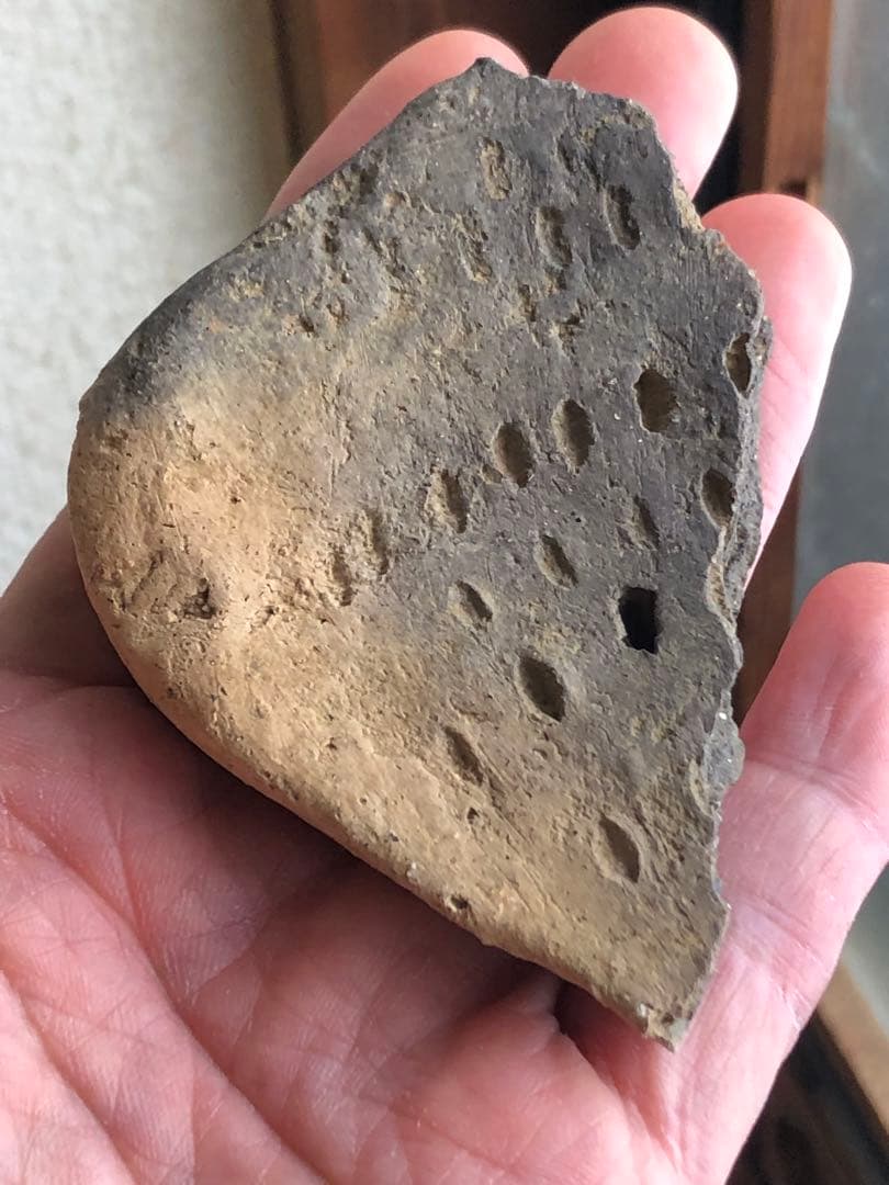 縄文時代の板状土偶のかけら