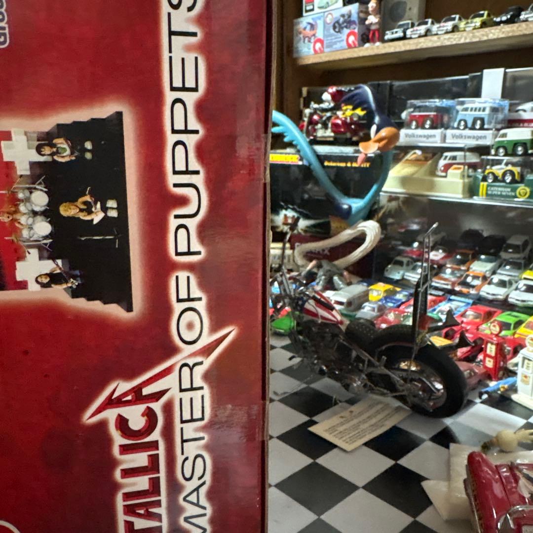 LLICA MASTER OF PUPPETS メタリカフィギュア