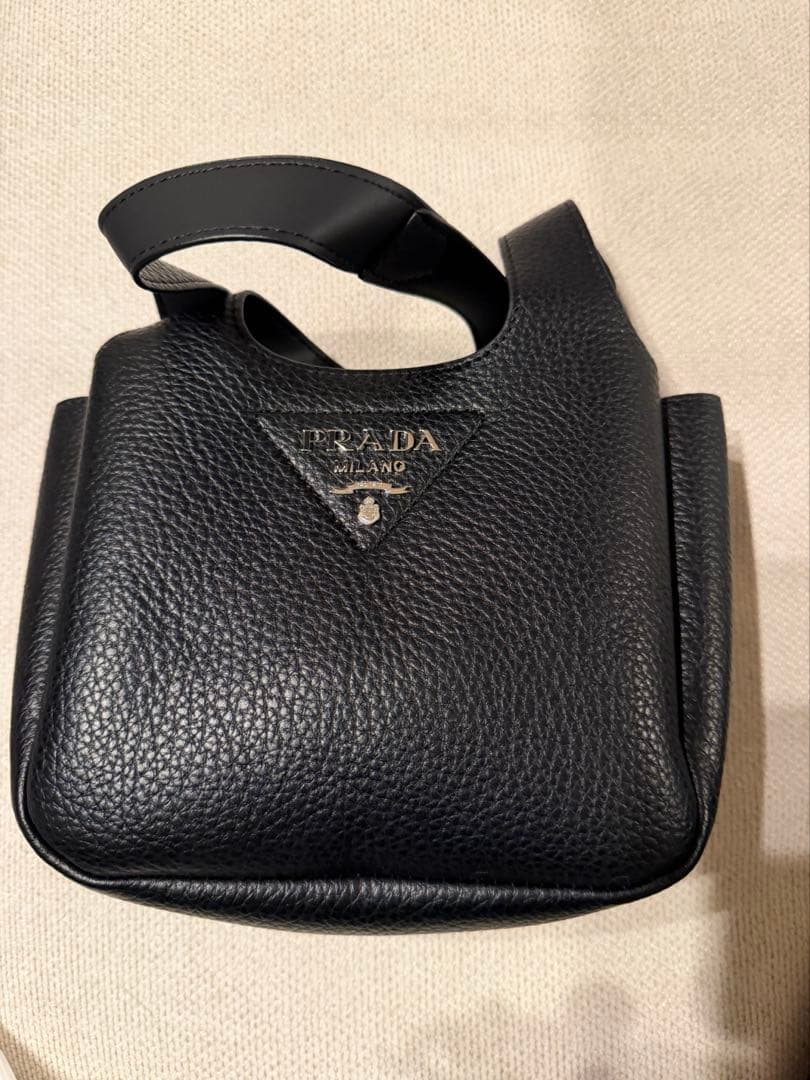 PRADA ノベルティ　ハンドバッグ