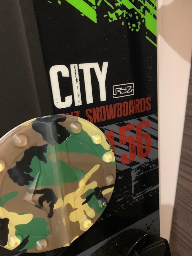 RYZ CITY スノーボード グリーン/ブラック　板
