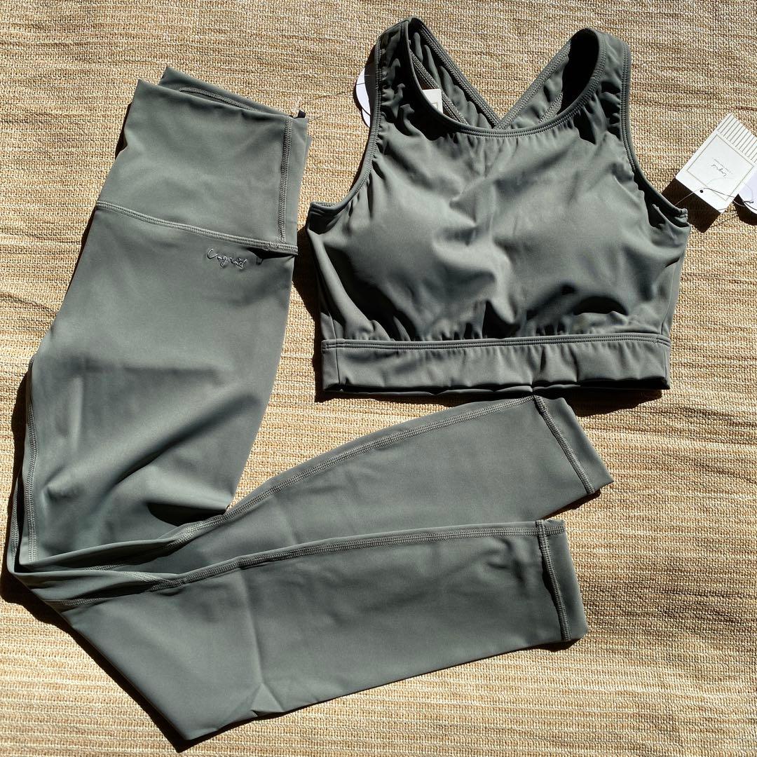 U-666★新品★ungrid ヨガ　M スポーツブラとレギンスセット
