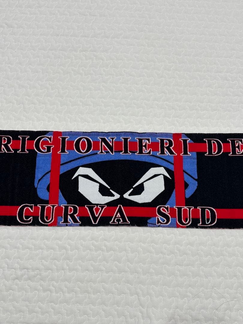 【激レア・現地購入】ACミランULTRASウルトラスマフラー CURVA SUD