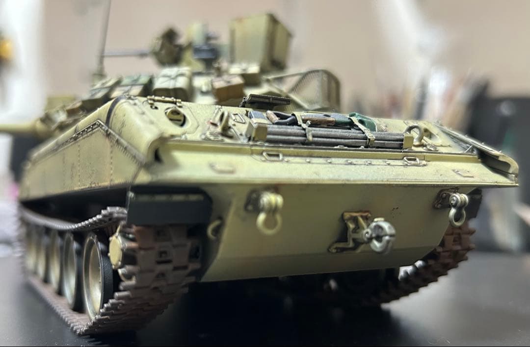 戦車　プラモデル完成品　1/35 スケール