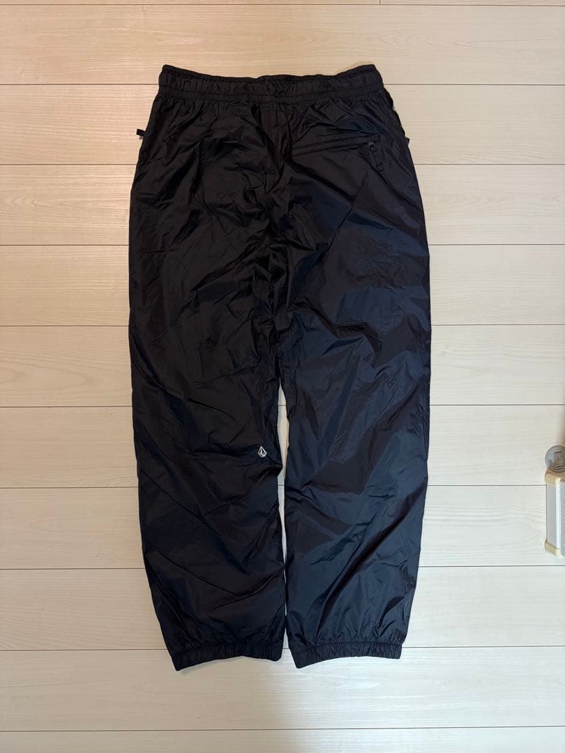 VOLCOM スノーボードパンツ Lブラック