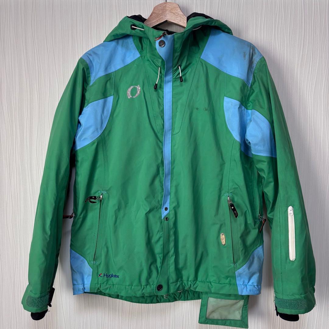 オンヨネ　スキーウェア上下セット