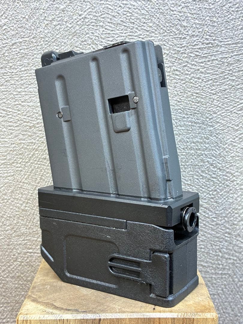 R7-16 東京マルイ GBB M4 マガジンアダプター 外部ソース仕様