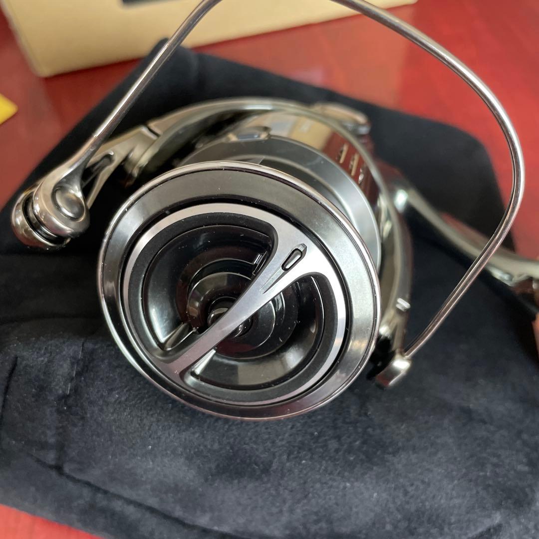 新品未使用　22ステラ　4000MHG シマノ