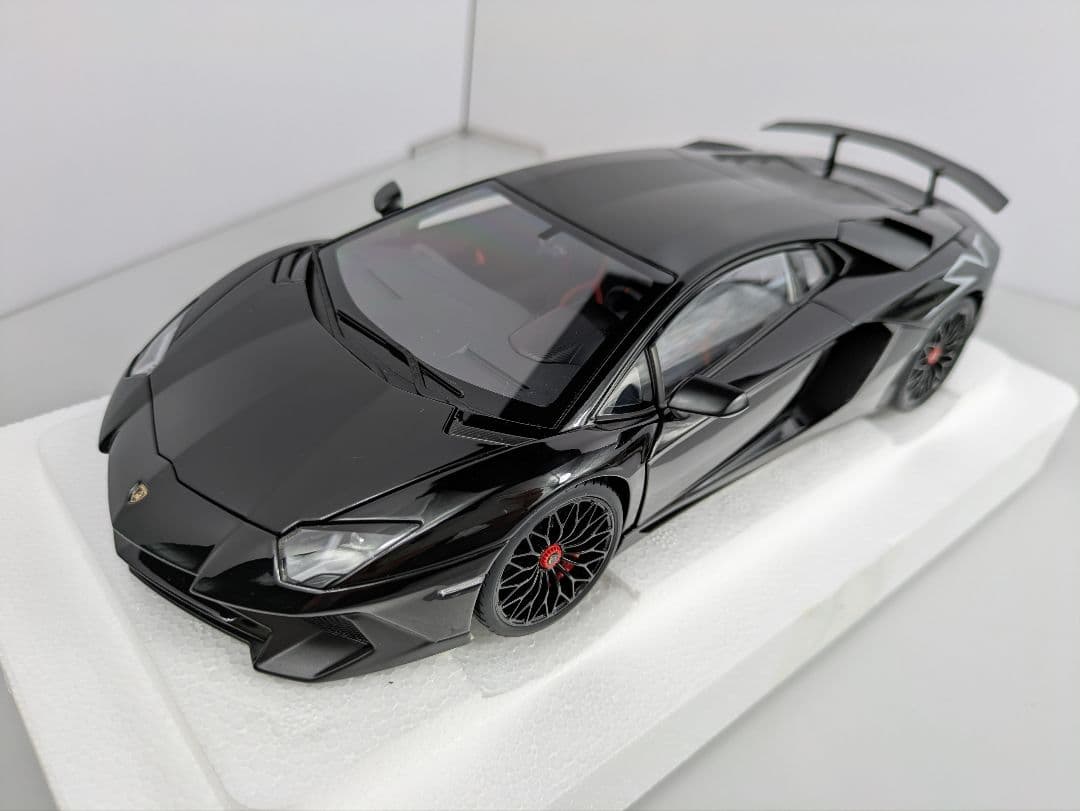 1/18 ミニカー オートアート ランボルギーニ アヴェンタドール SV