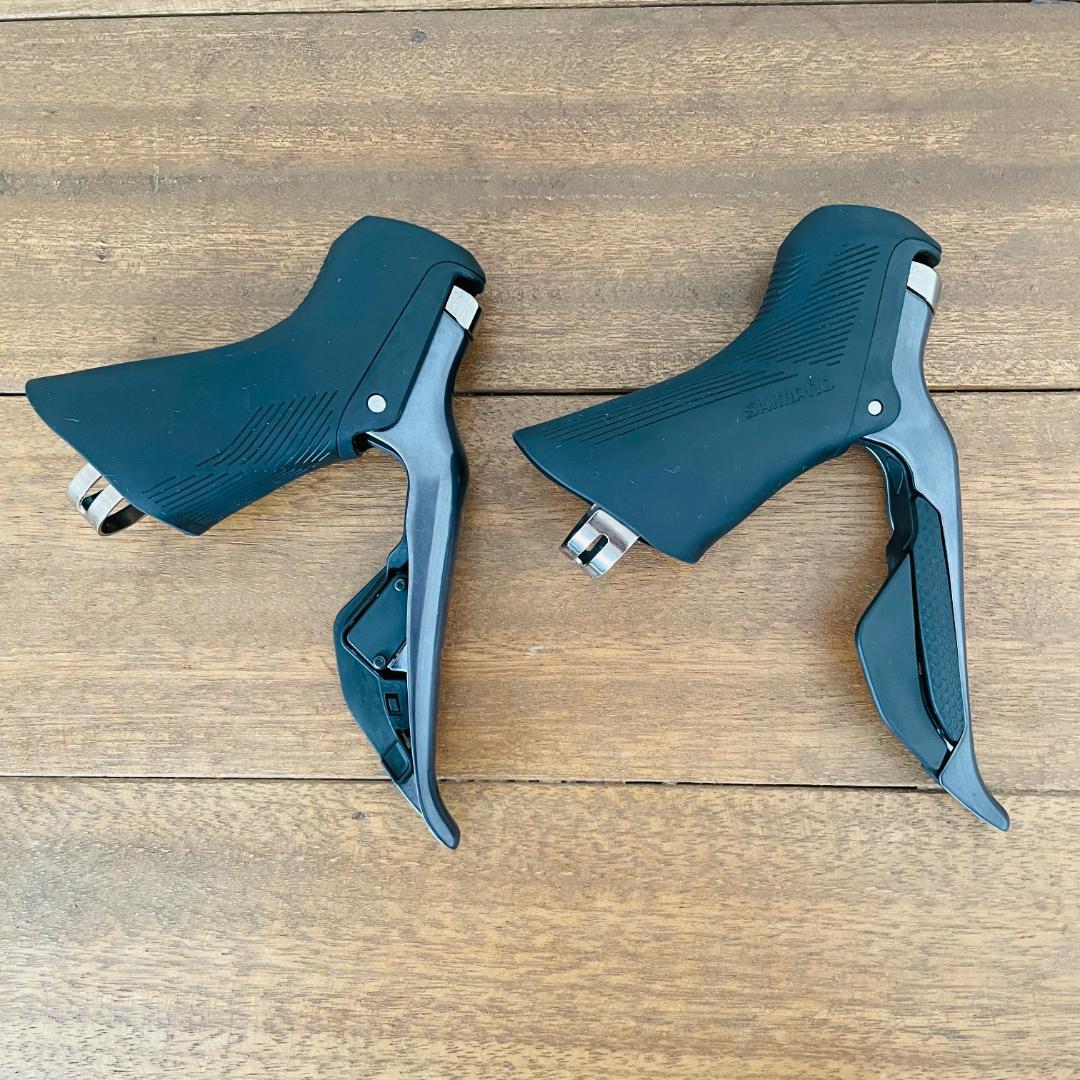 美品 シマノ アルテグラ Di2 ST-R8150 STIレバー リムブレーキ用