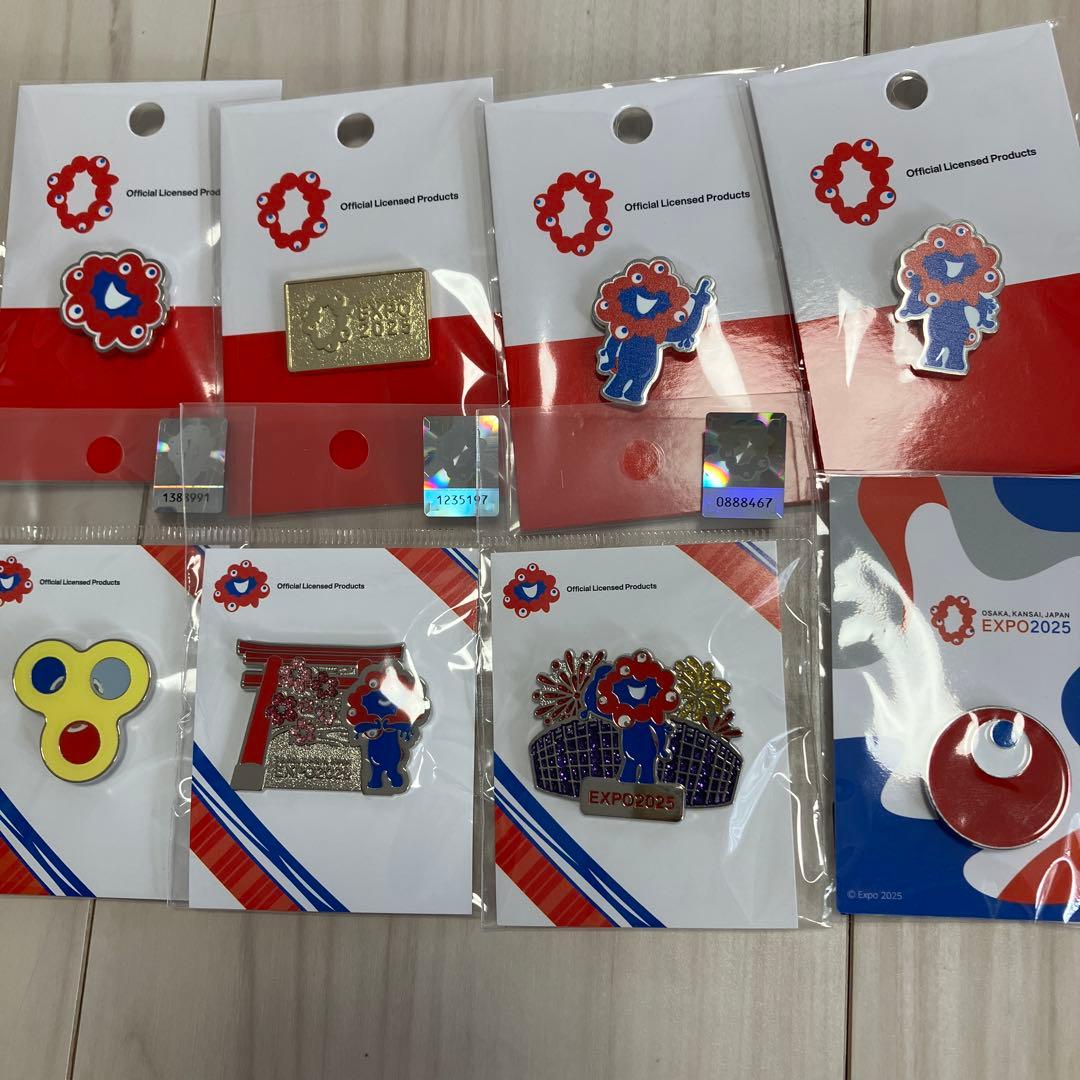 EXPO2025 ミャクミャク　コミャク　大屋根リングピンバッジ 8個セット