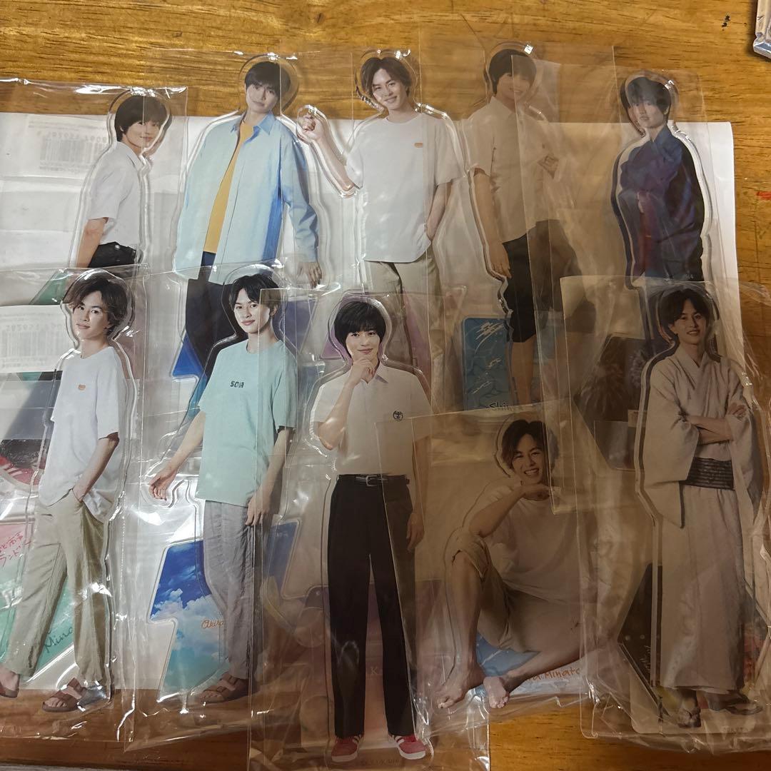 みなと商事ランドリー　アクリルスタンド　草川拓弥　西垣匠