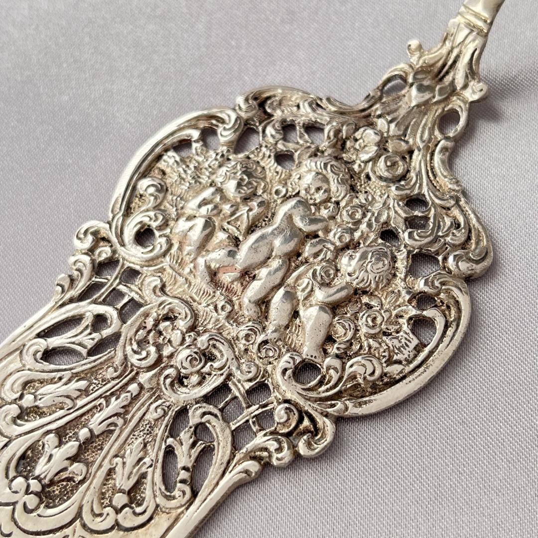 【ドイツ】天童と薔薇のケーキサーバー【純銀】ローズとチュラブ 　21cm