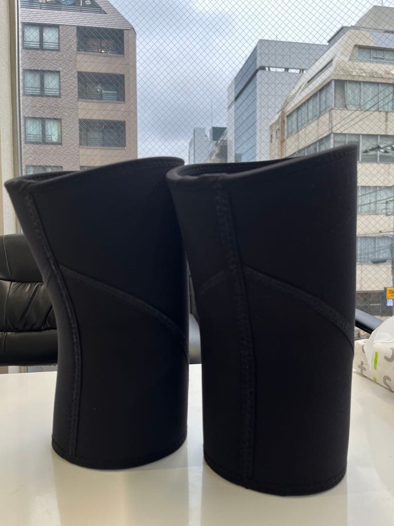 TITAN TKS ニースリーブ　XLサイズ