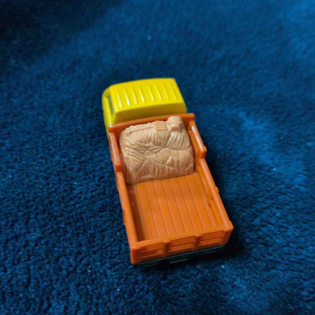 トミカ　スズキキャリィ 家畜運搬車