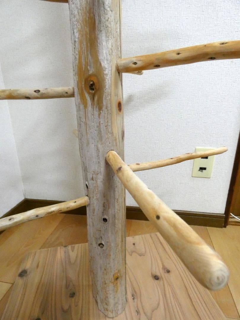 【中型鳥さん用】高さ139cm♬見晴らしのいい螺旋状式止まり木
