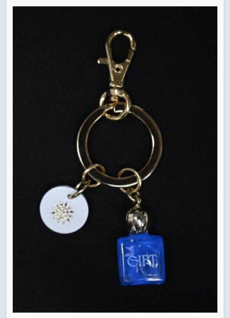 羽生結弦 GIFT 公演アイスリンクの氷解水入りキーリング Blu-ray