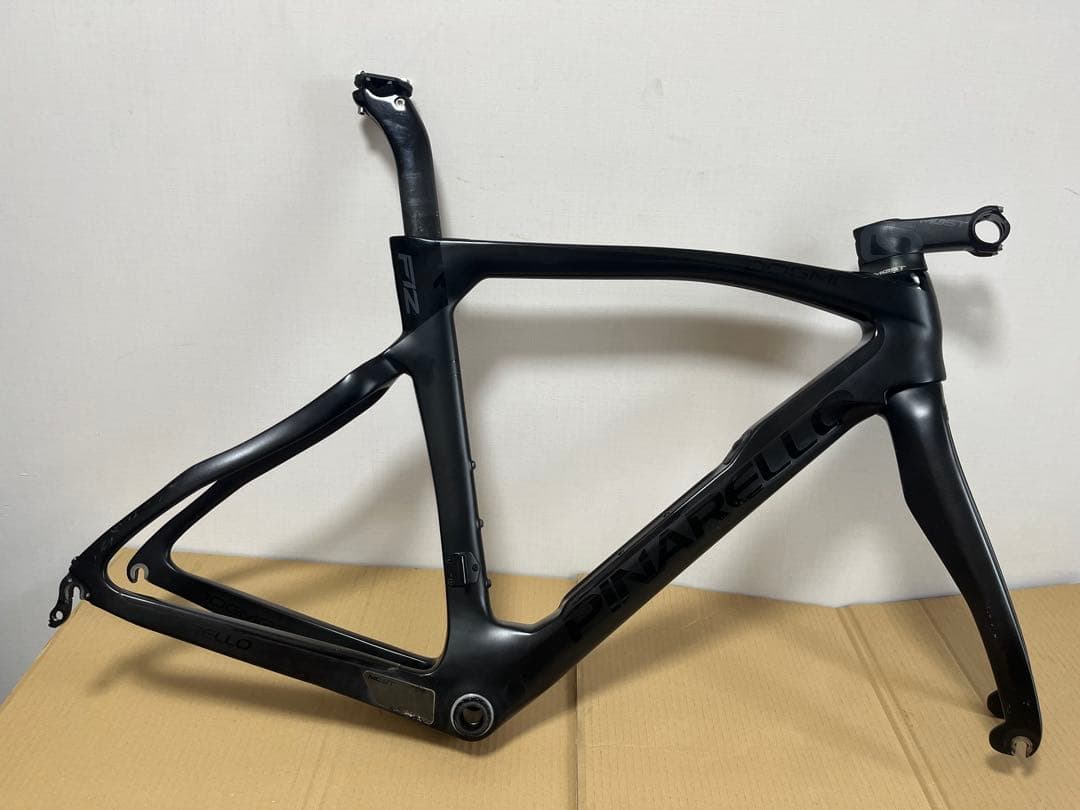 PINARELLO ピナレロ DOGMA F12 カーボン　フレーム　ドグマ