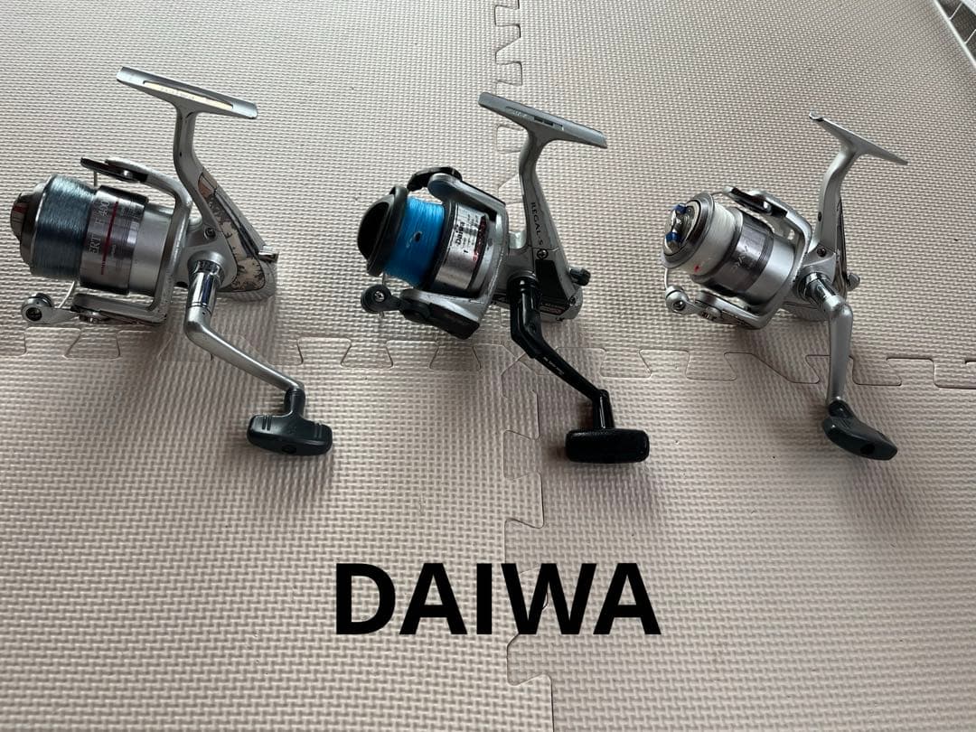ダイワスピニングリール4000×2機 2500まとめ売り