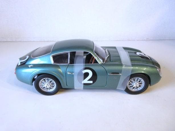 ロードシグニチャー (1/18) アストンマーチン DB4GT ザガート