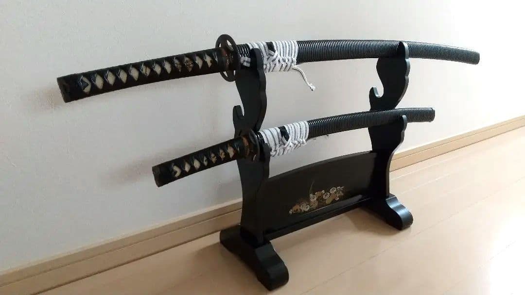 【珍品】模造刀 (皮巻き・千段鞘・樋入り刀身) 居合刀・模擬刀