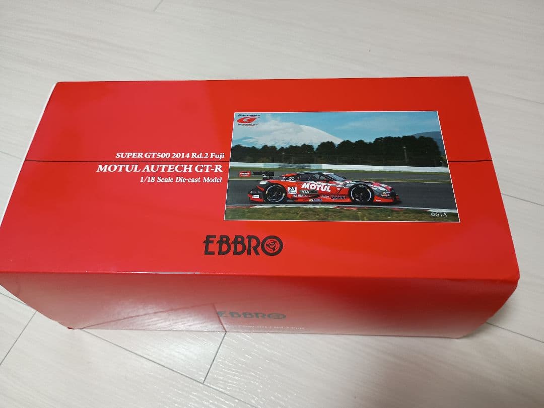 エブロ　MOTUL AUTECH GT-R 1/18 23号車