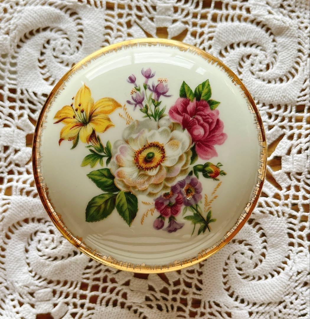 リモージュLIMOGES 可愛い花柄のボンボニエール