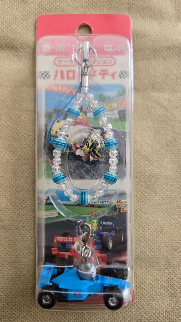 ご当地ハローキティ　サーキットバージョン　ストラップ