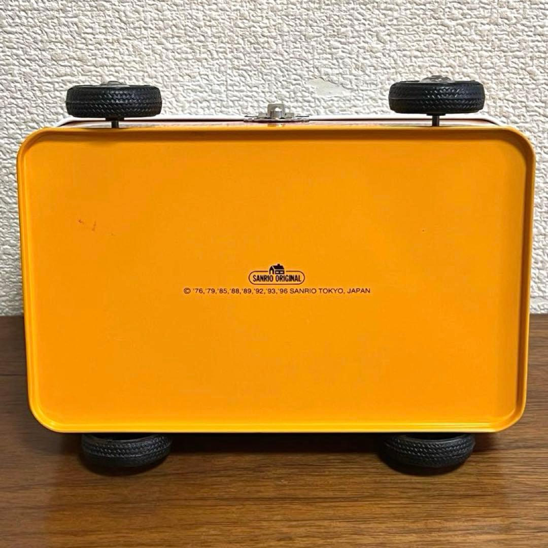 サンリオ　わくわくおでかけなかよしバス 缶ケース　ピューロランド限定