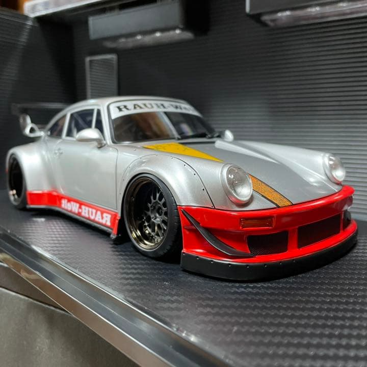 新品イグニッションモデル1/18ポルシェRWB930 RAUH-Welt
