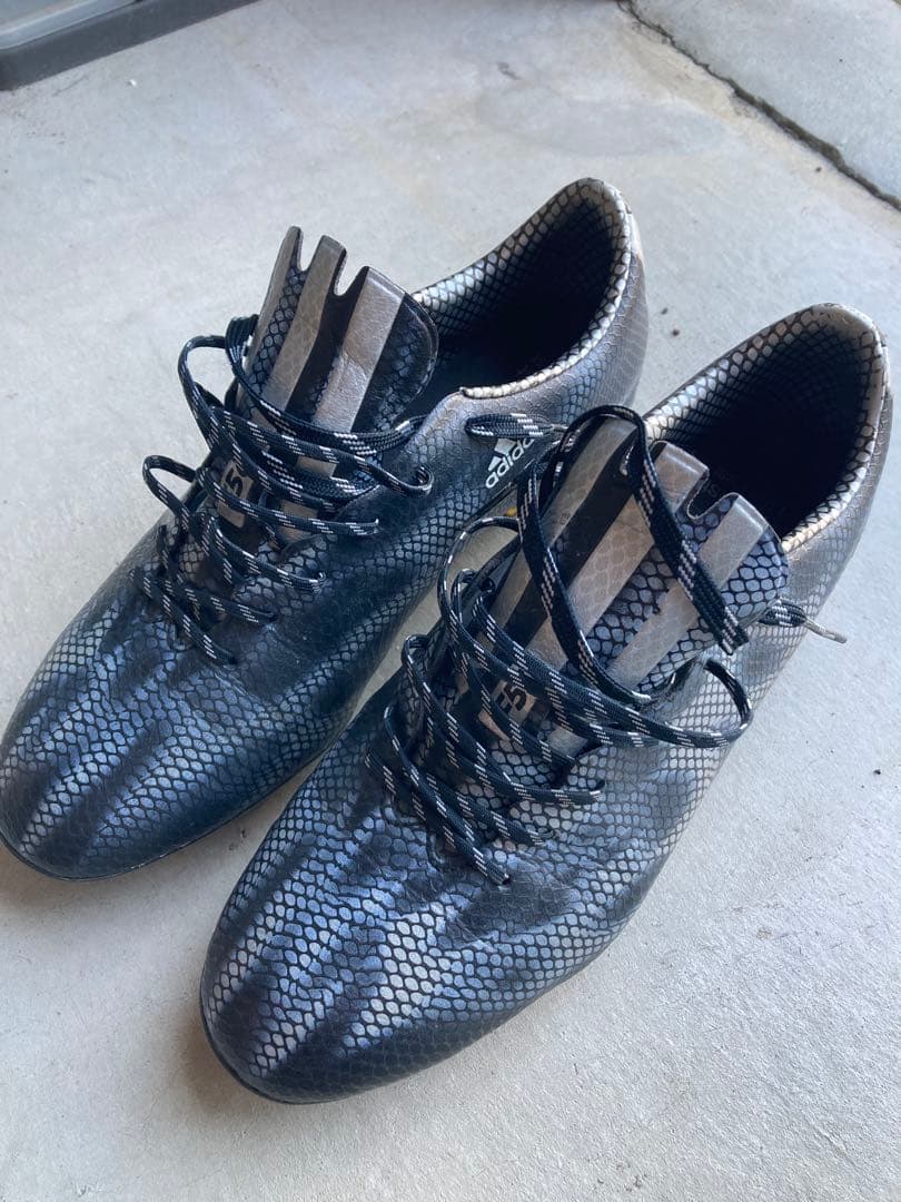 adidas F50 ヘビ柄 サッカースパイク
