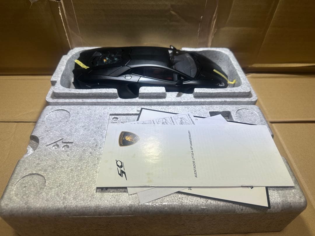 Lamborghini Aventador ブラックミニカー 720
