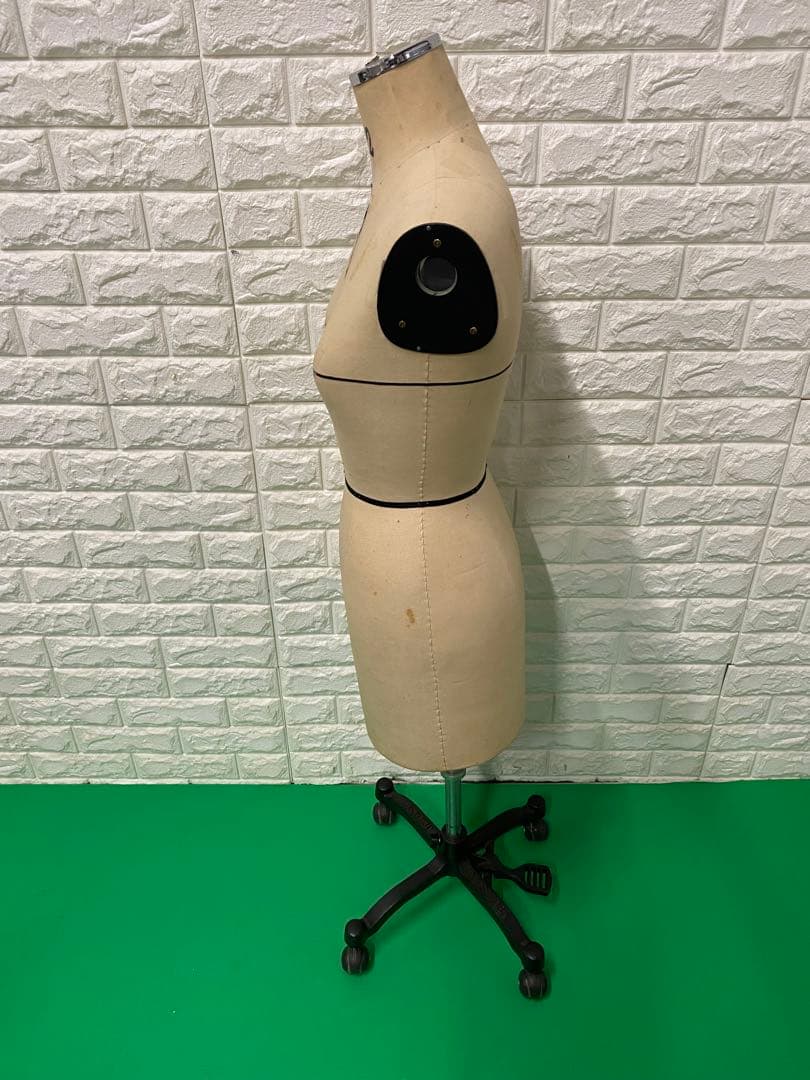 東京キイヤ トルソー マネキン ボディ ライン入り