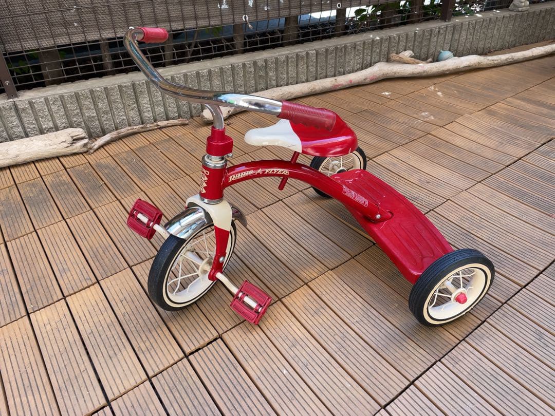 美品　Radio Flyer ラジオフライヤー クラシック トライク 三輪車　赤