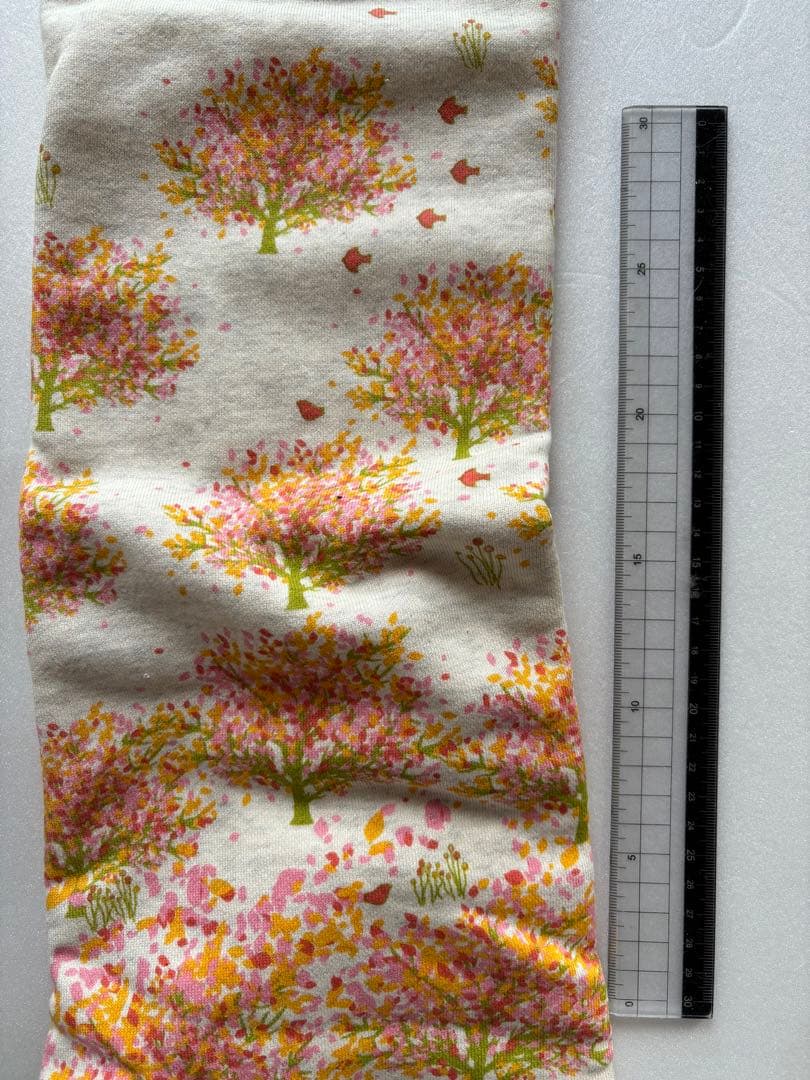 木と鳥の犬の服