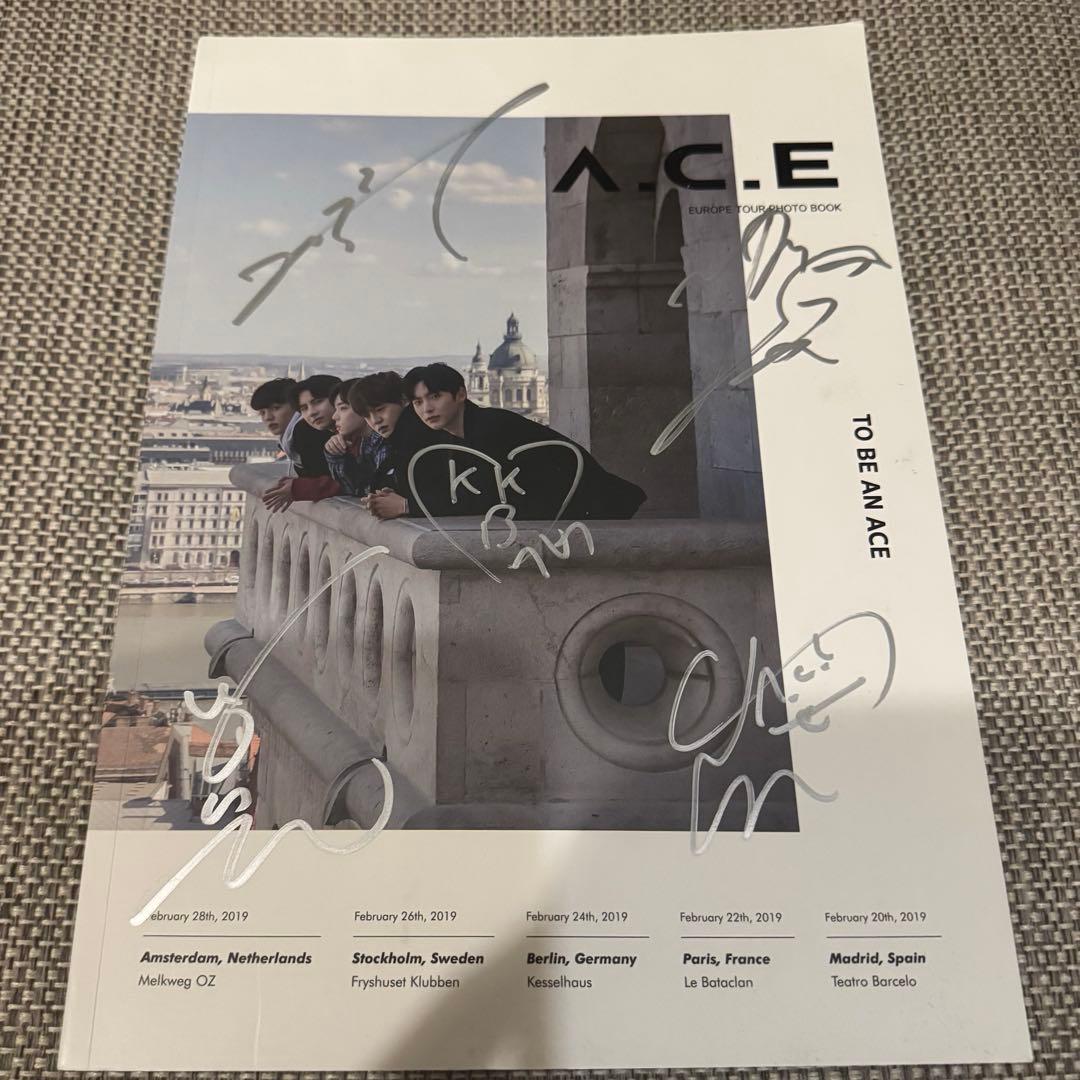 アイドル A.C.E EUROPE TOUR PhotoBook