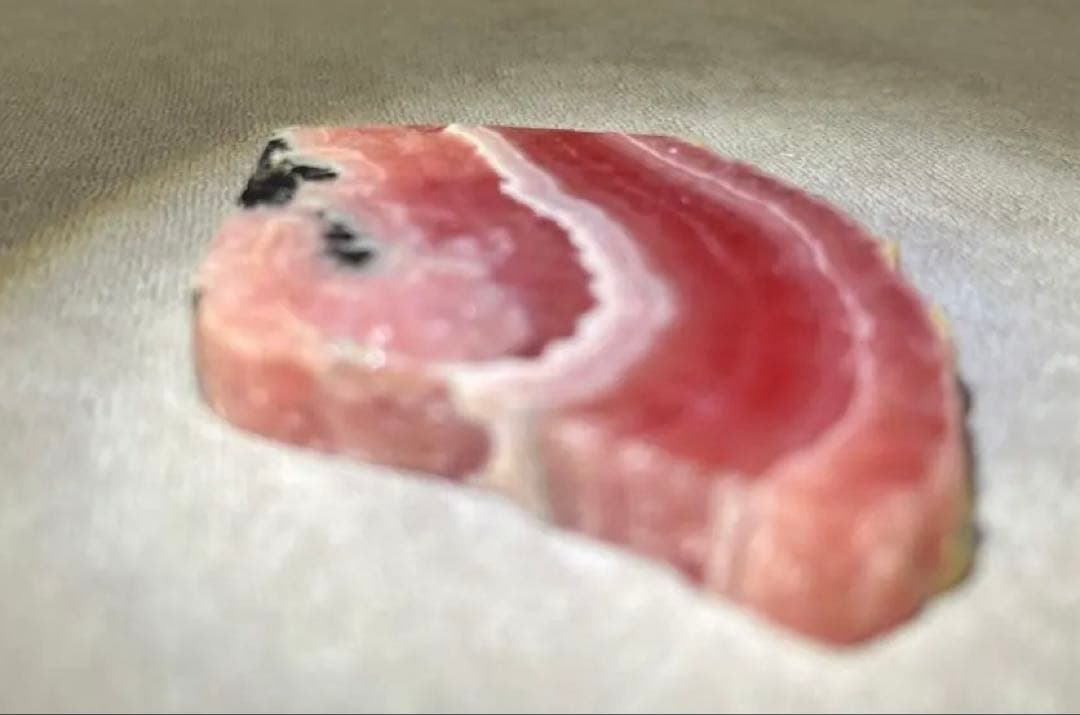 ❷インカローズ　キレイな縞目模様　原石　スライス