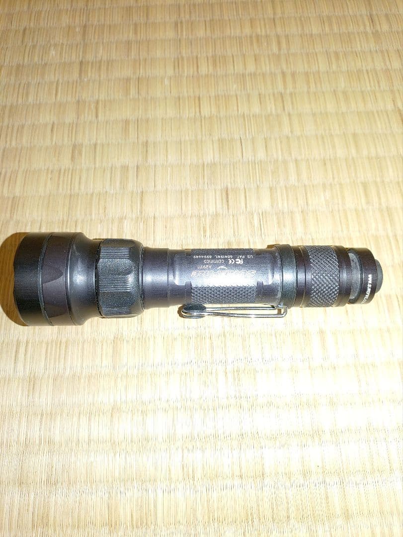 SUREFIRE KROMA 懐中電灯 ブラック