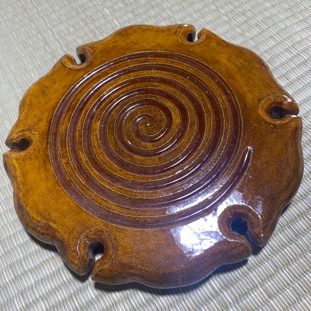 茶道具　裏千家　大炉　楽焼飴釉雪輪瓦