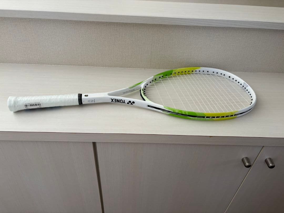 YONEX エアライド　ライムイエロー